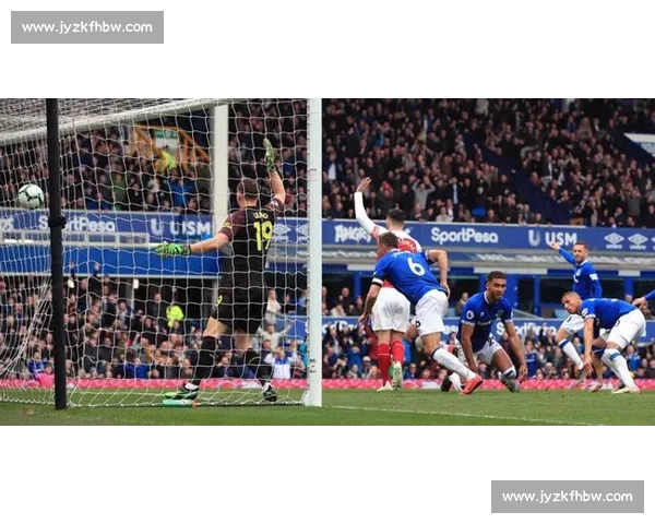 吉尔贝托谏言枪手：给道曼支持，莫增压力