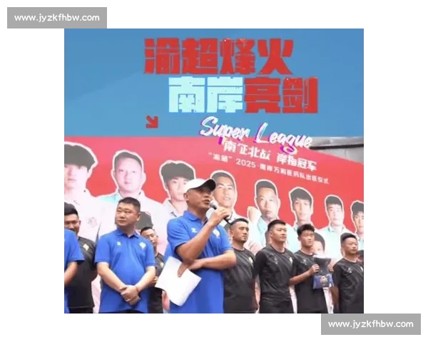 渝超首战票售罄！男子未入住新房改出 “阳台看台”