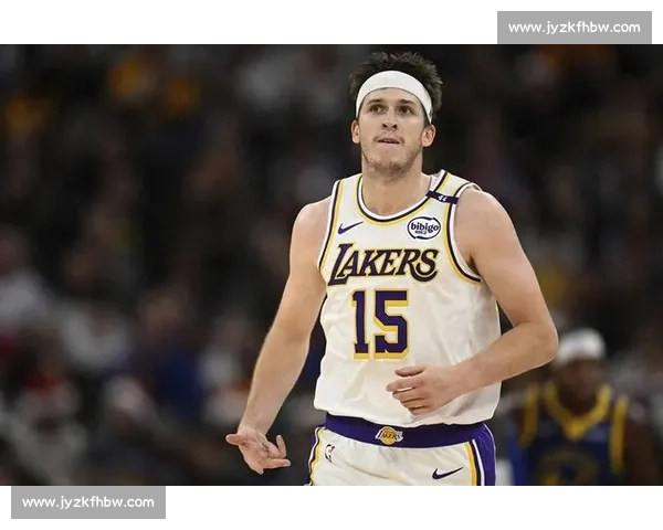 里夫斯 21+3 遭撞伤无碍！雷迪克安抚，湖媒晒两战 41 分神绩