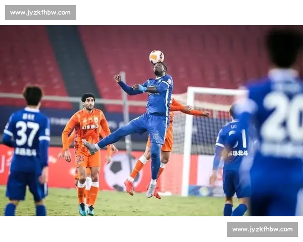 亚锦赛场地乱象引众怒：冠军们的 “生存挑战”